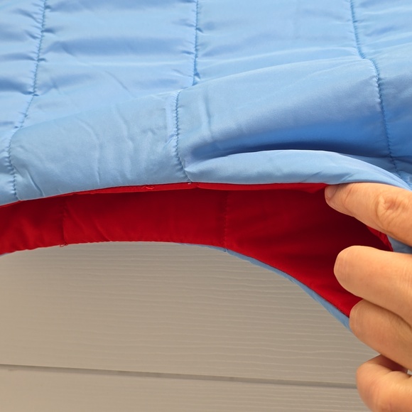 Crayola Red and Light Blue Reversible Puffer Vest - XXL - NWT - Picture 10 of 14